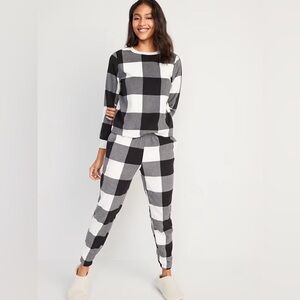Old Navy Women’s Pajama Set 2-Piece Black Buffalo Plaid XS/S